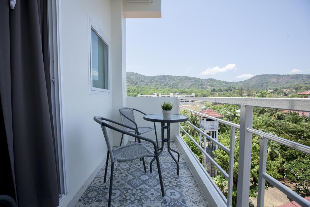 Number 4 Phuket *