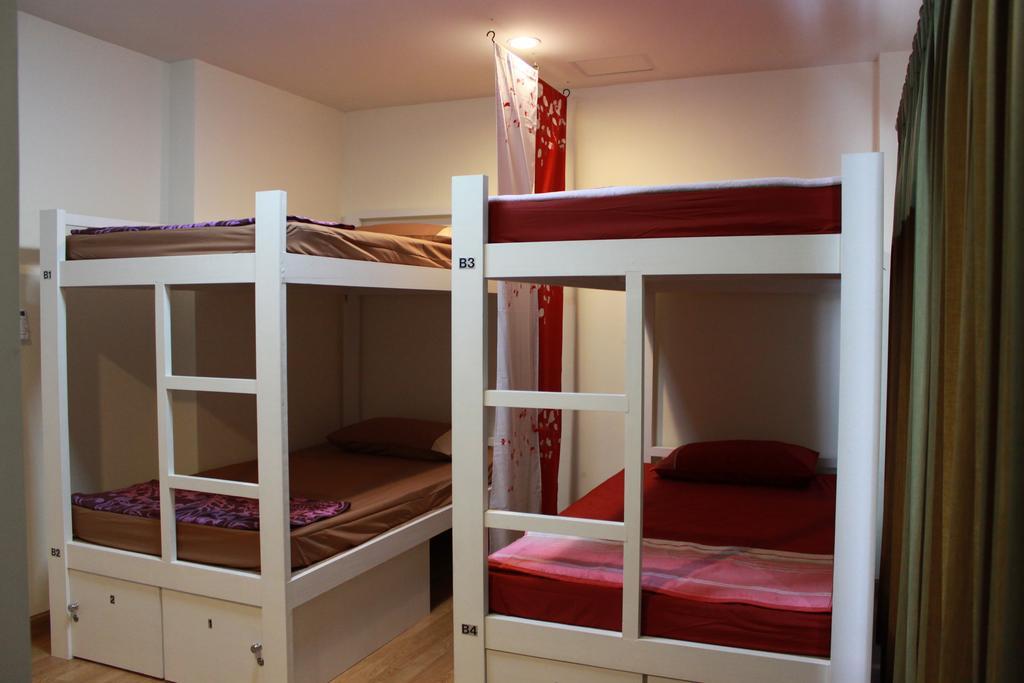 Ananas Hostel *