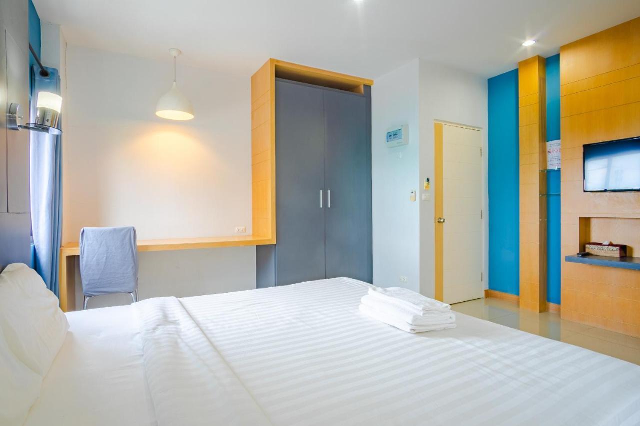 Apartment Oyo 303 Phoomjai House Chalong