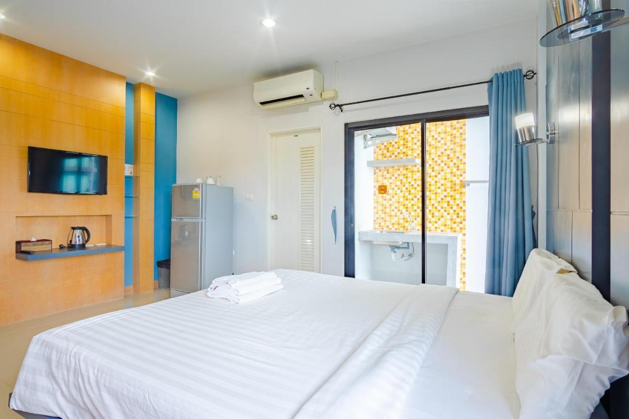 Apartment Oyo 303 Phoomjai House Chalong