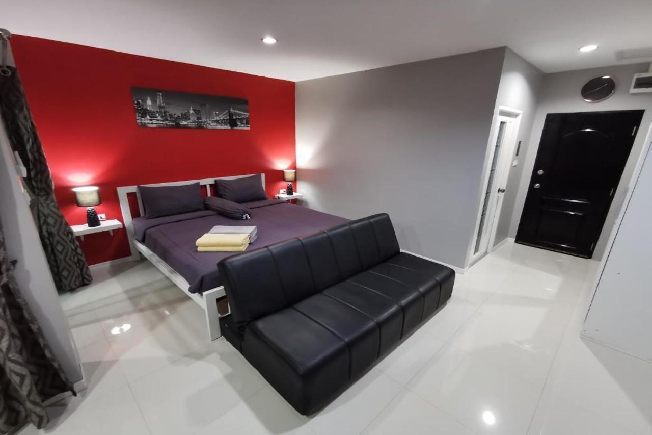 Apartment Service *