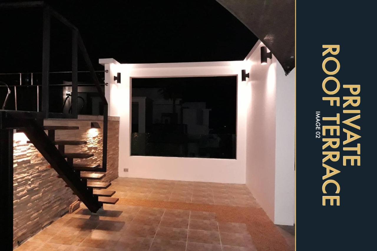 3 Bedroom Stylish With Private Rooftop Pool Apartment
