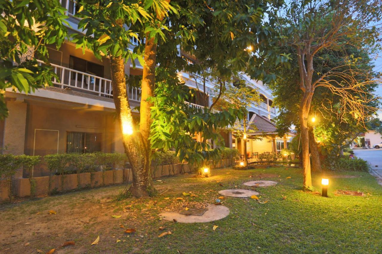 Hotel Pattra Mansion By Aksara Collection 2*