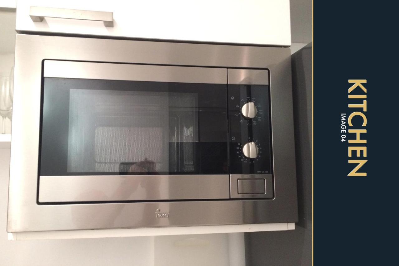 Apartment 3 Bedroom Stylish With Private Rooftop Pool *