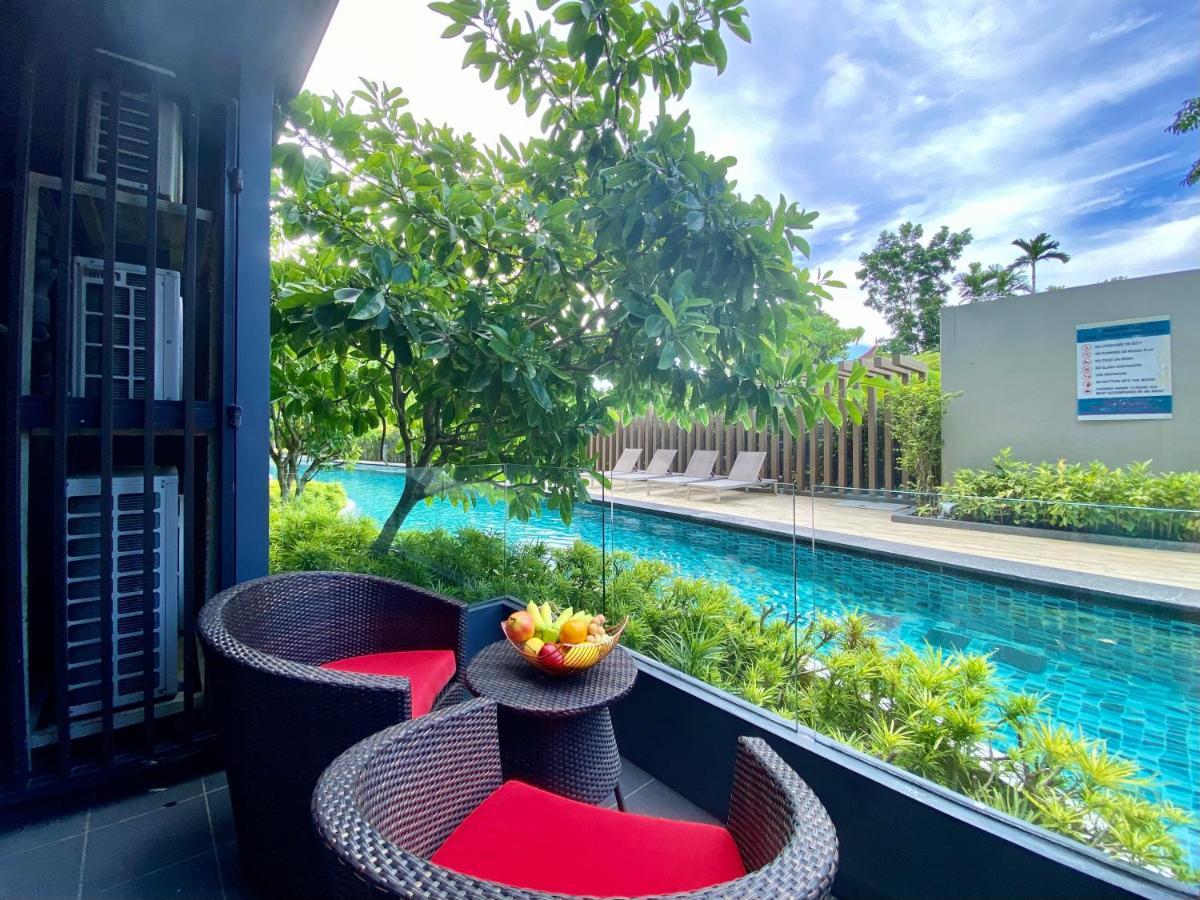 The Aristo-access Pool Surin Apartment