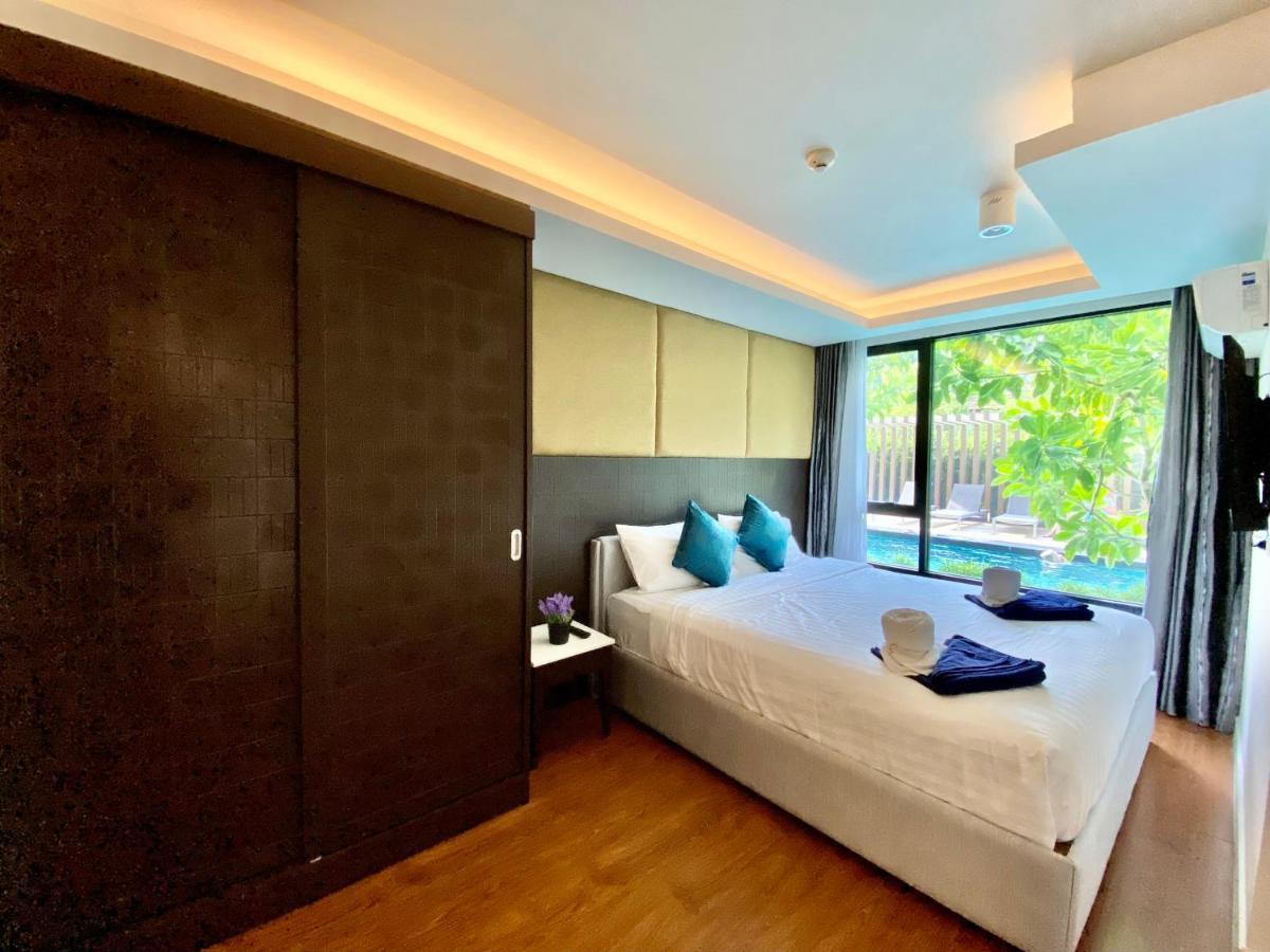 The Aristo-access Pool Surin