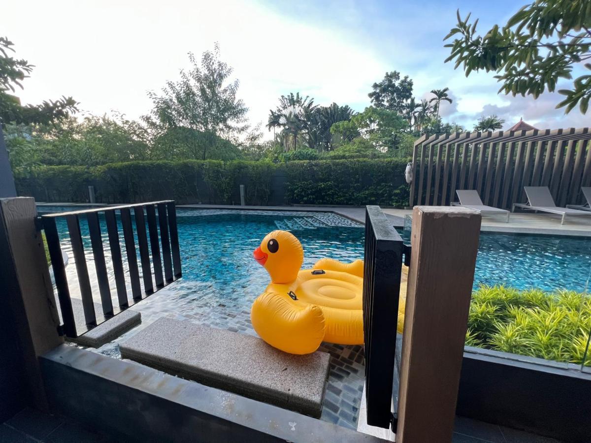 The Aristo-access Pool Surin Apartment *