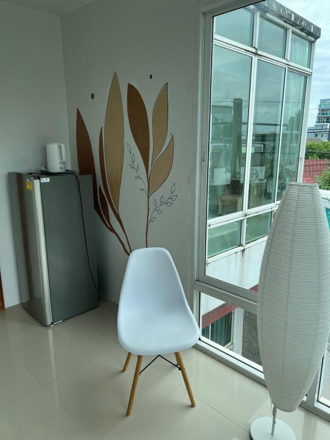 The Chu Cafe / Apartment