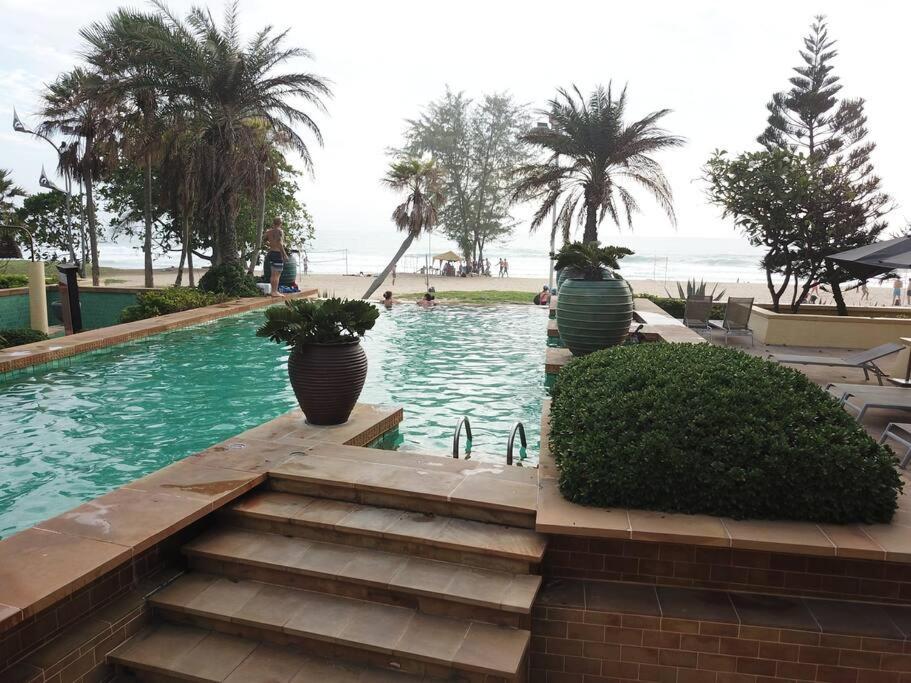 Sea View Apartment *