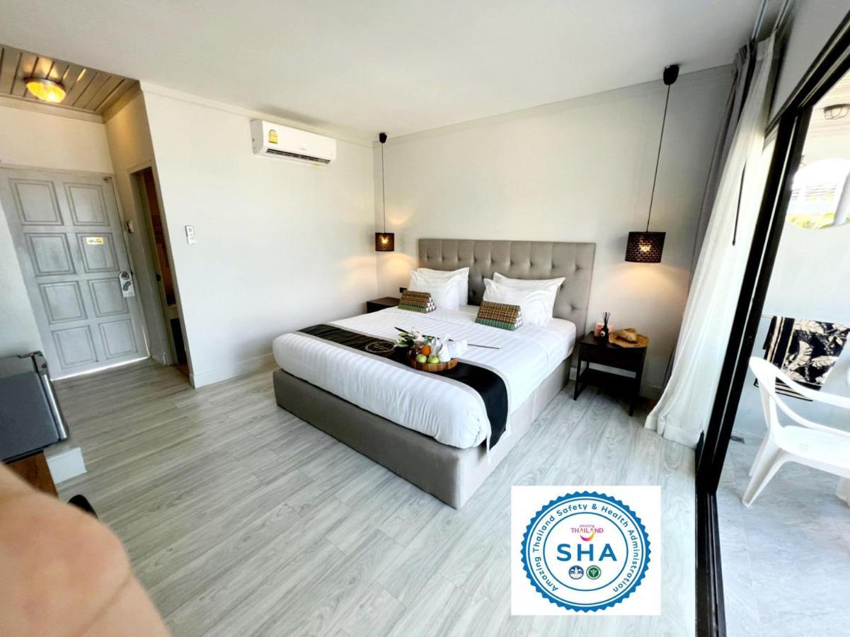 Thai Kamala Front Resort 3*