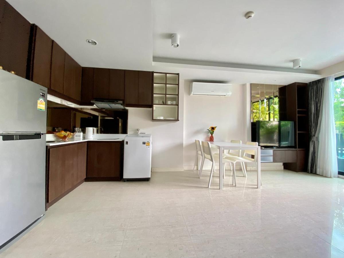 The Aristo-access Pool Surin * Phuket