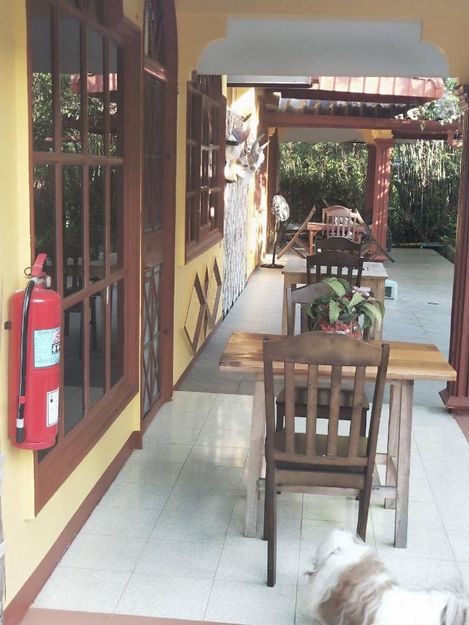 Hotel Oyo 75342 Ban Elephant Blanc