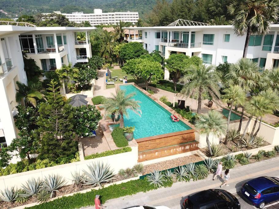 Sea View Apartment Karon