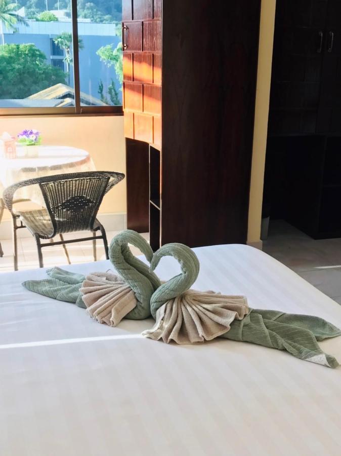Happy Holidays Hotel Patong