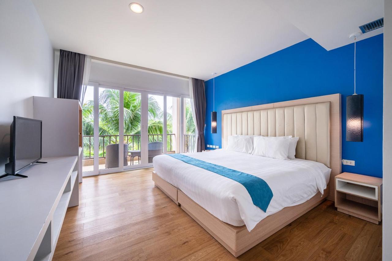 Coco Phuket Bangtao Aparthotel 4*