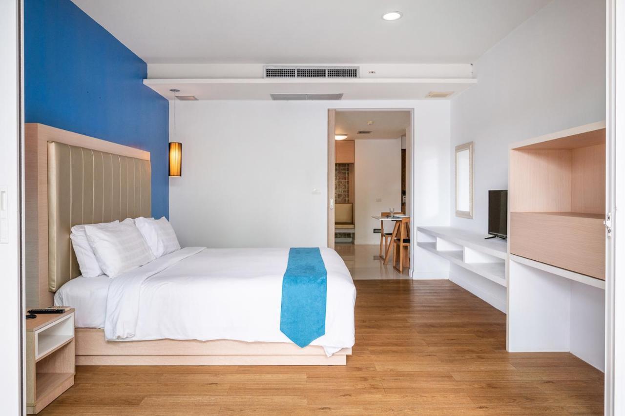 Coco Phuket Bangtao Aparthotel 4*