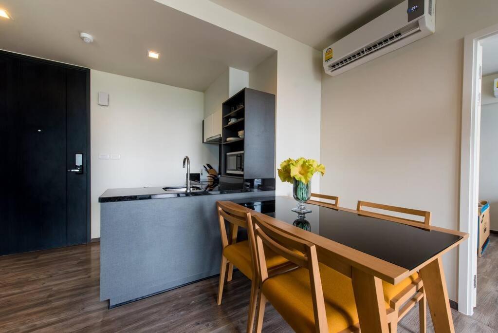 The Deck Luxury The Deck Apartment Patong