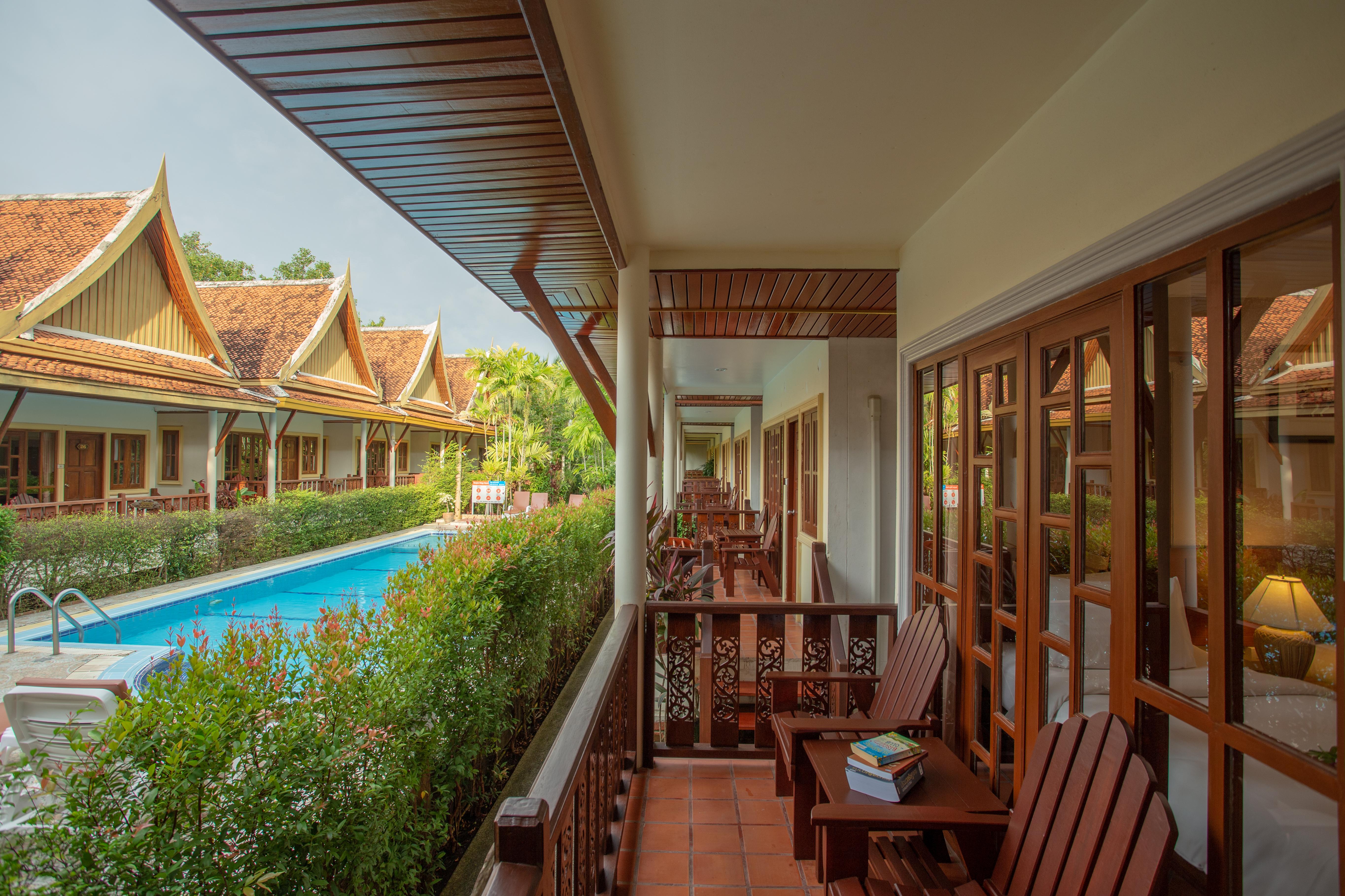 Resort Bangtao Village - Sha