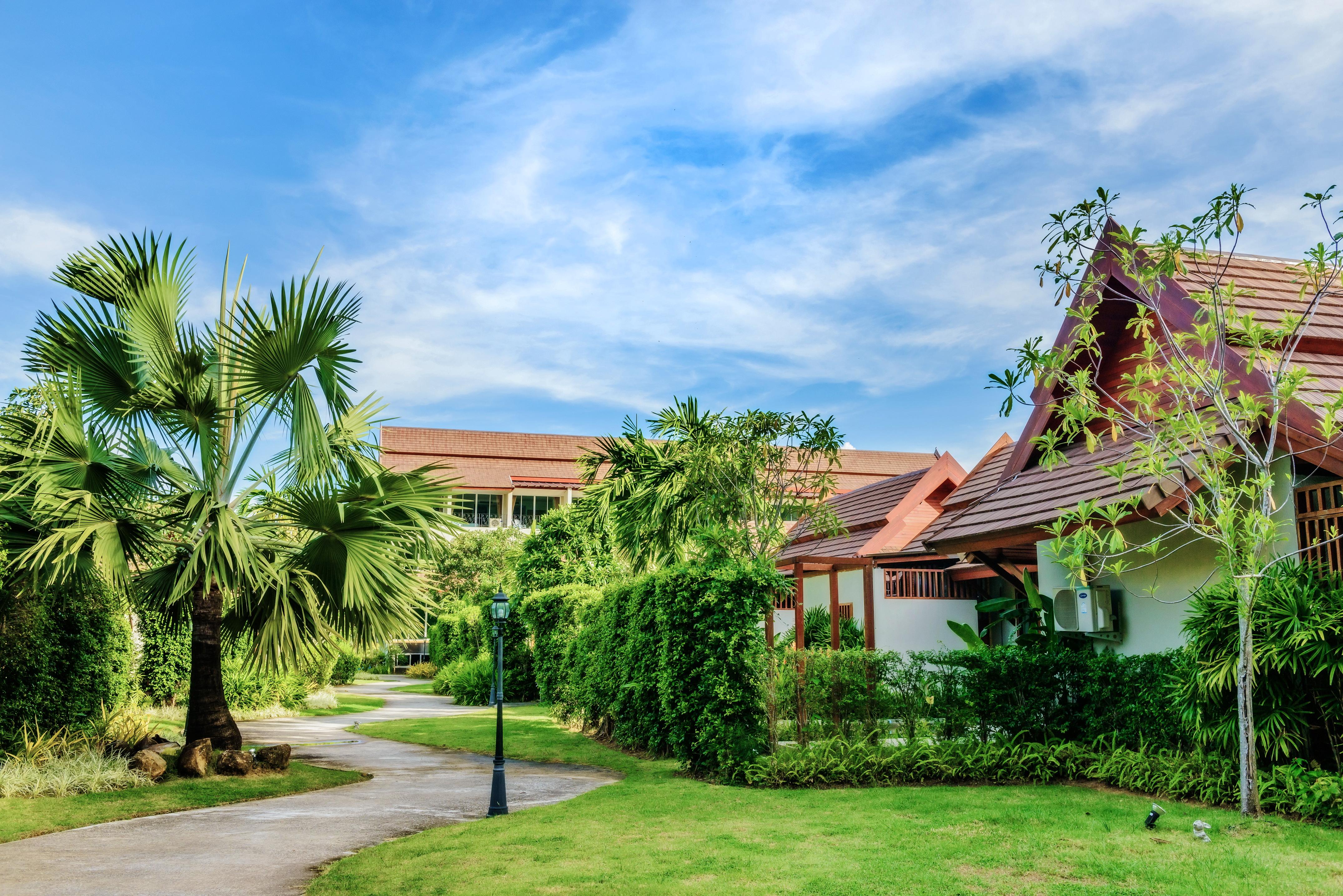 Resort L'esprit De Naiyang - Sha Extra 4*