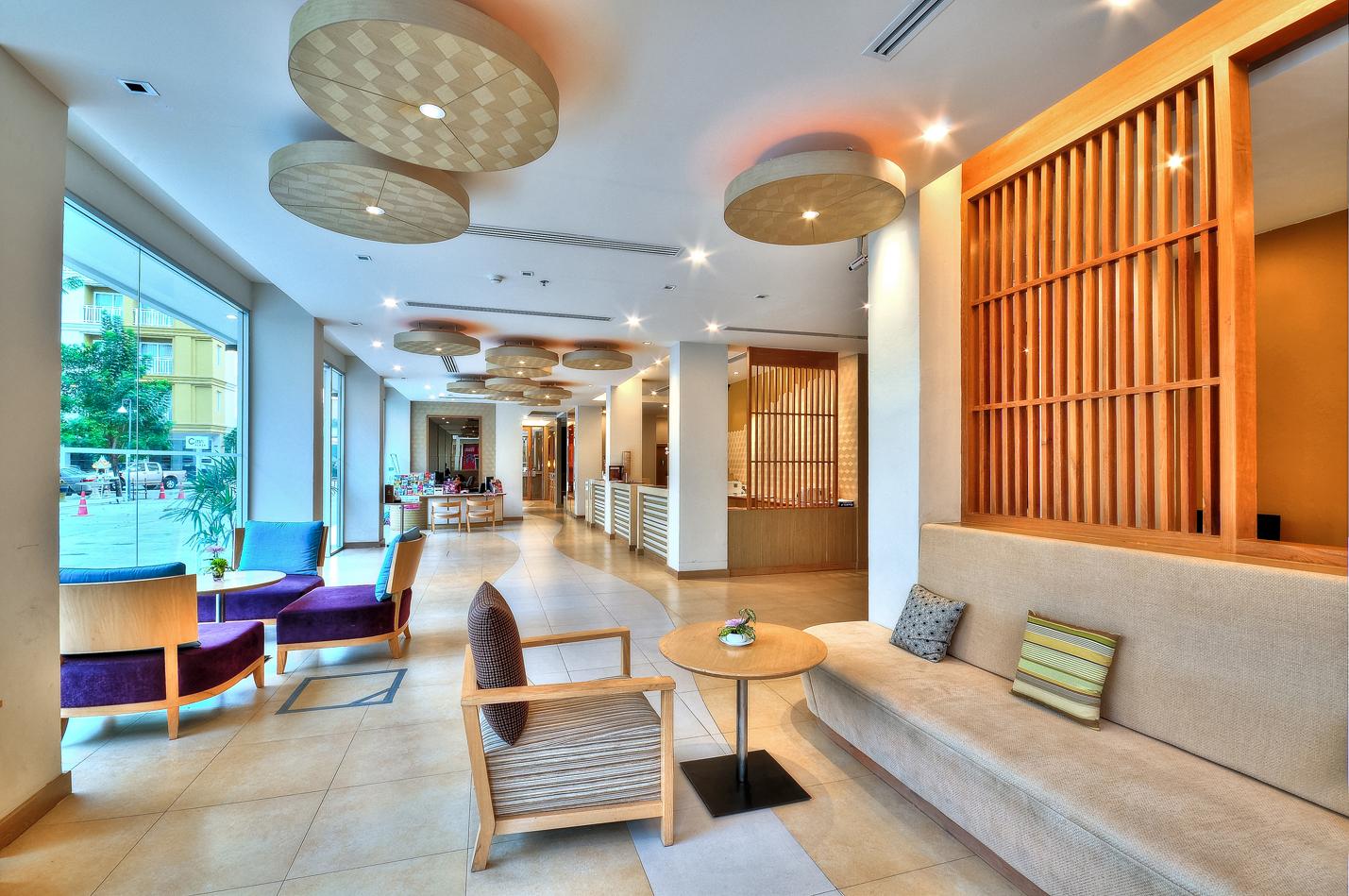 Hotel Ashlee Plaza & 4*