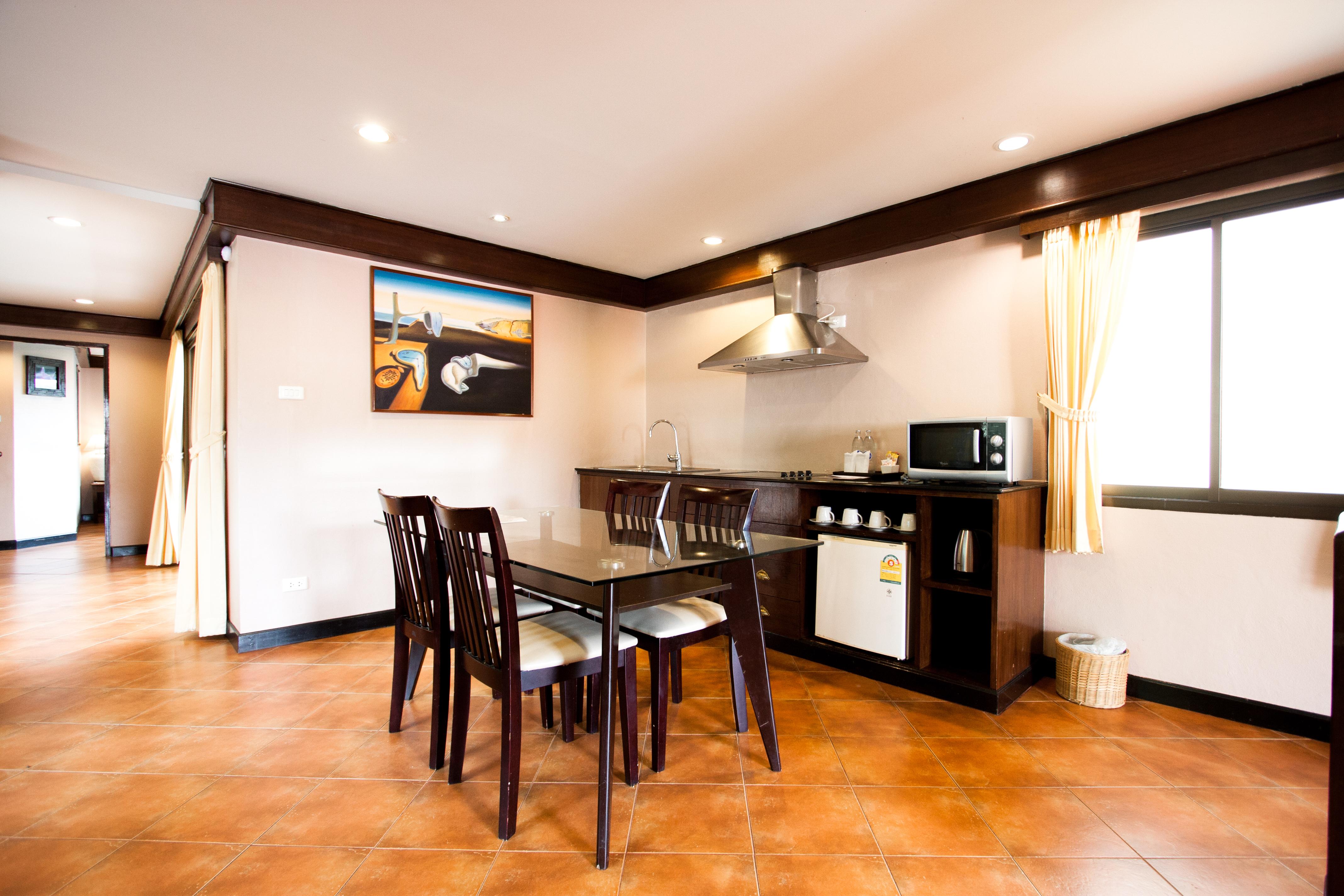 Resort Sea Sands Resort-sha Plus 4*