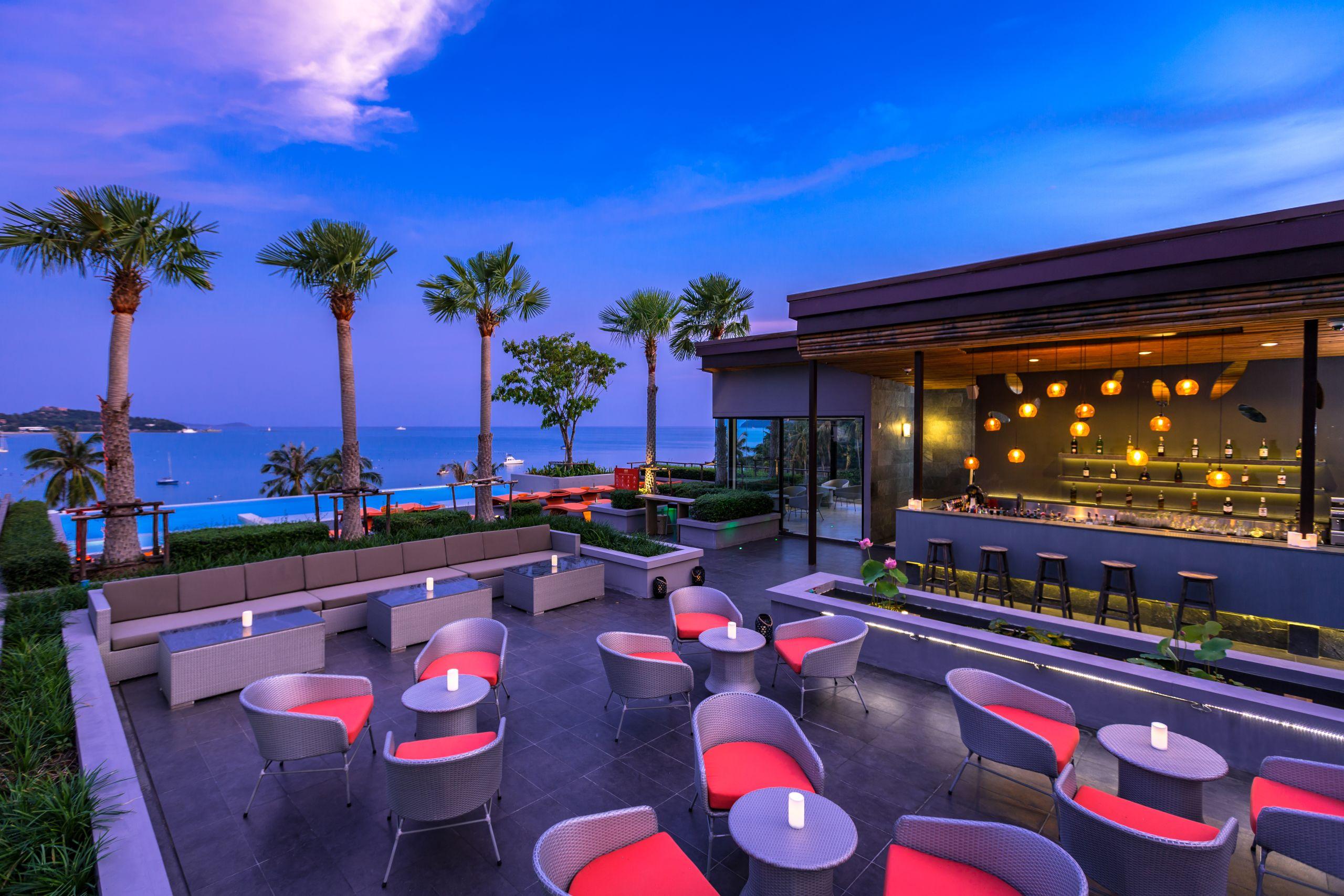 Bandara Resort, Phuket Hotel