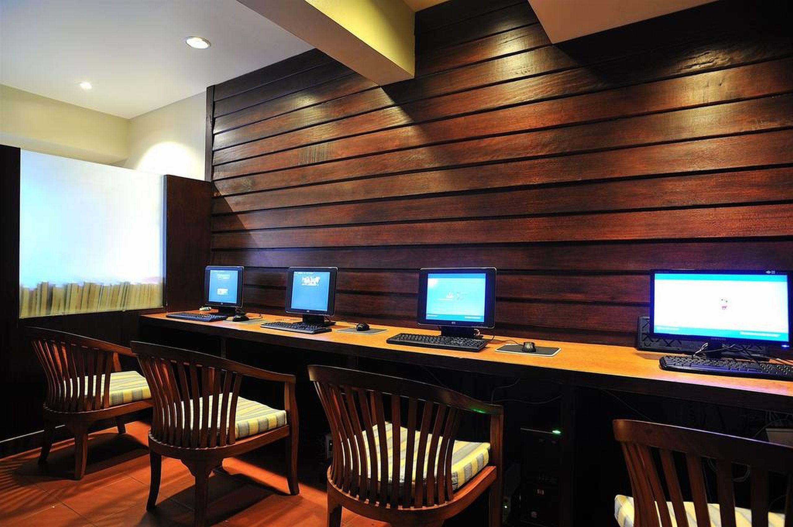Courtyard By Marriott Phuket,