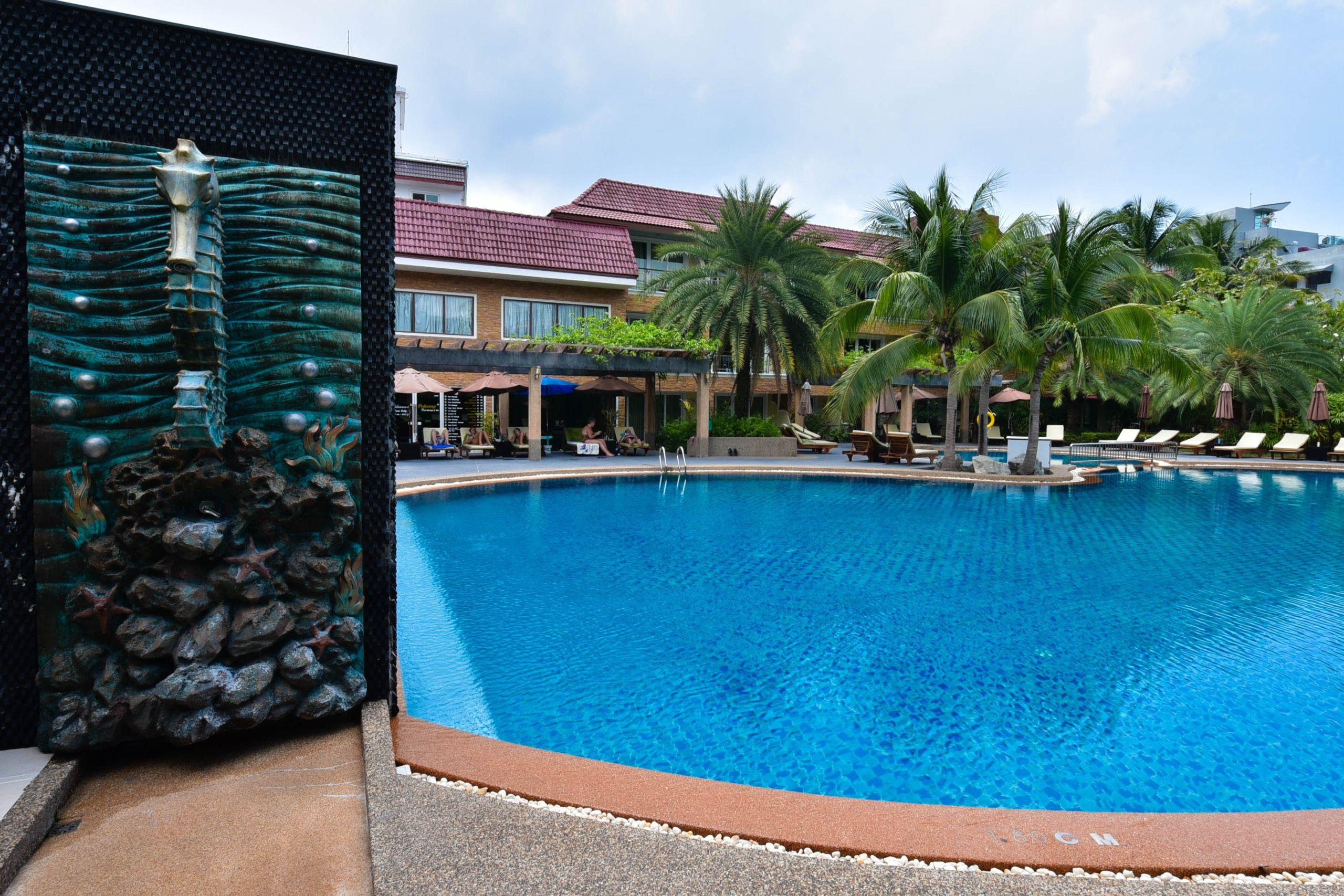 Hotel R-mar And Patong,