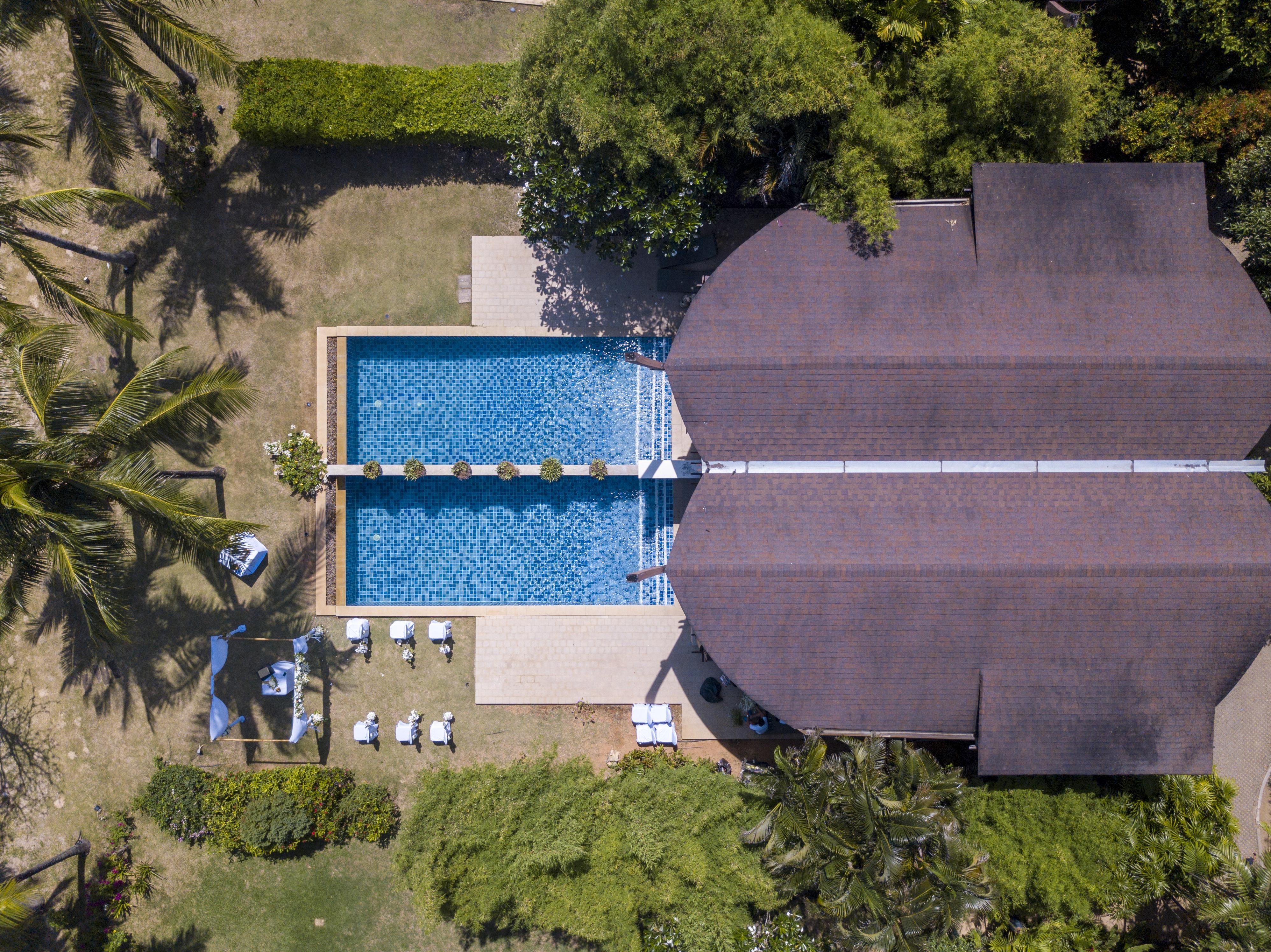 Resort Barcelo Coconut Island,