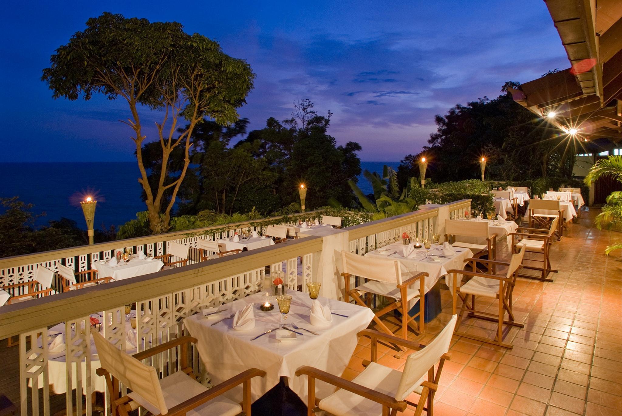 Centara Phuket Resort 4*