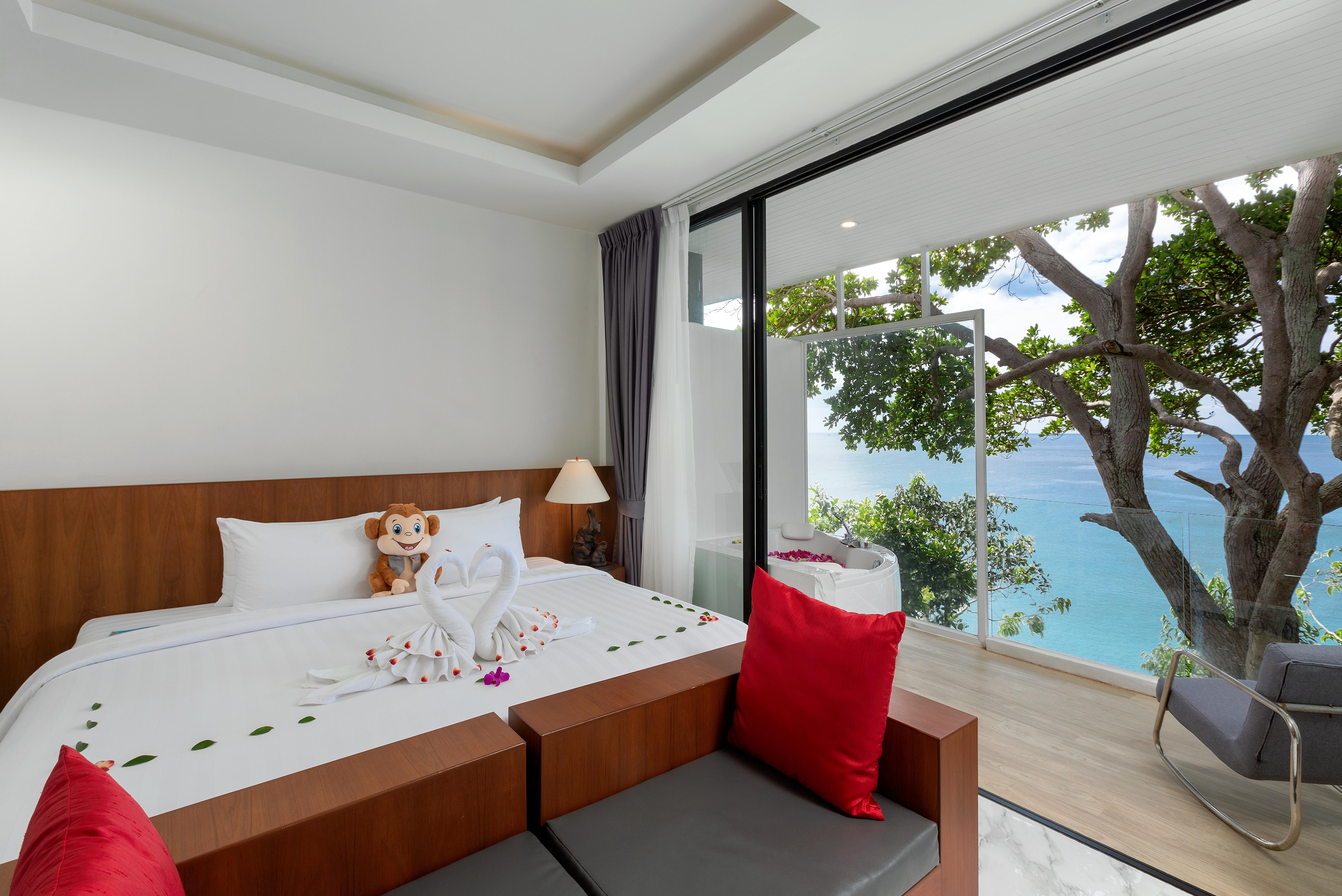 Secret Cliff Hotel