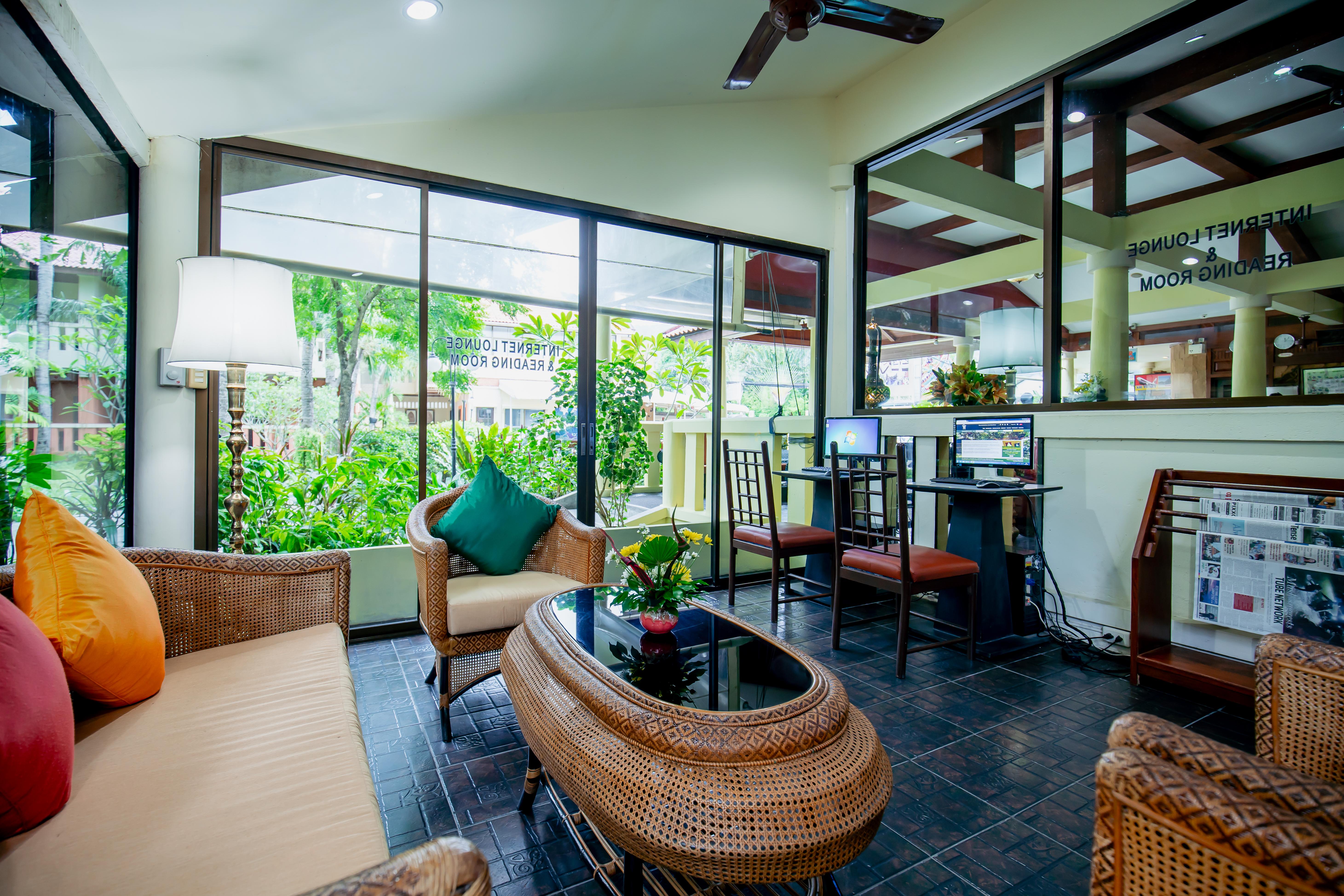 Hotel Hyton Leelavadee 4*