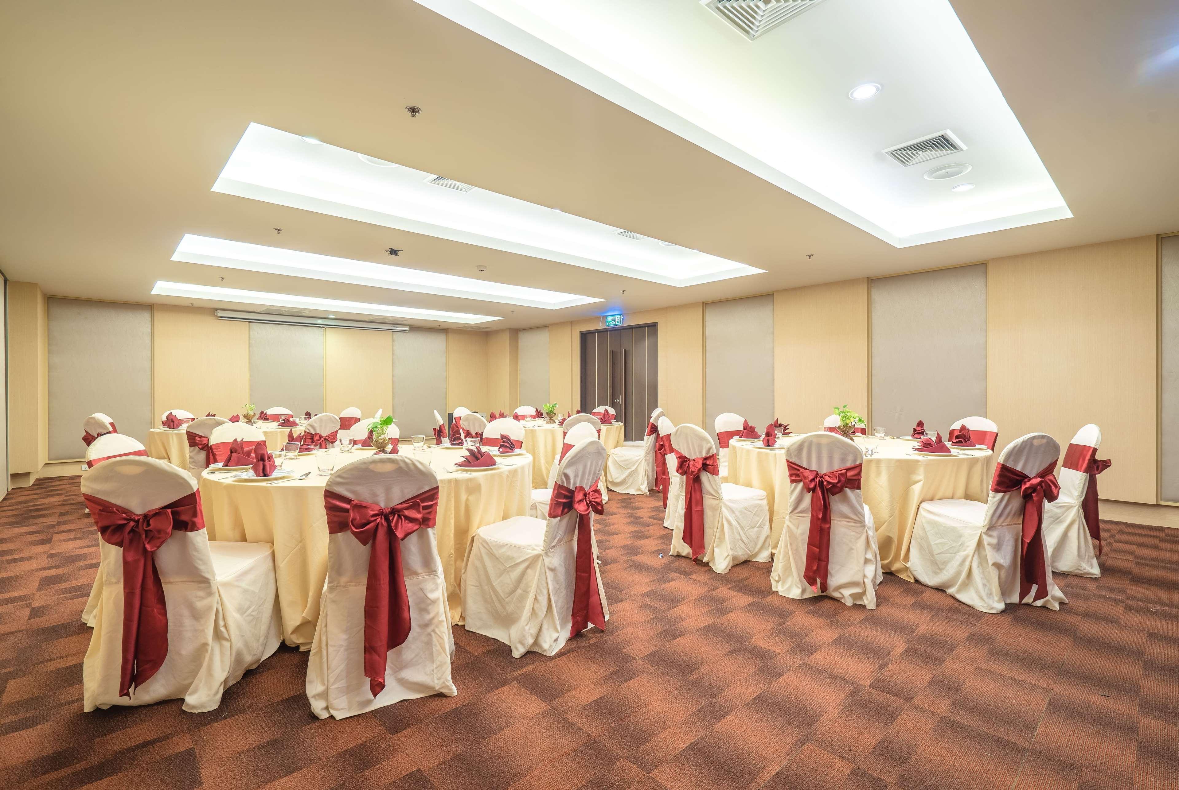 Ramada By Wyndham Phuket Deevana Patong