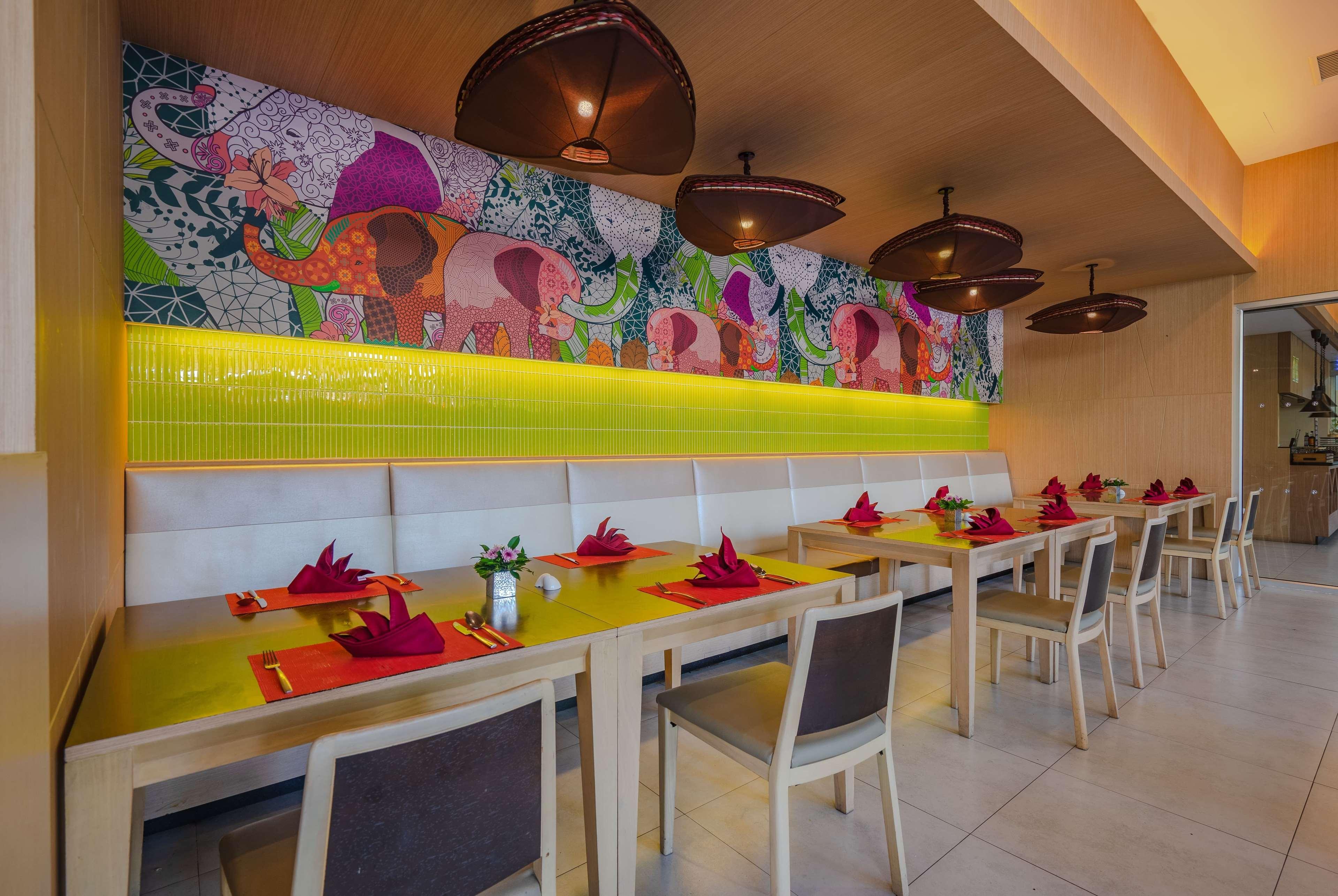 Ramada By Wyndham Phuket Deevana Hotel Patong