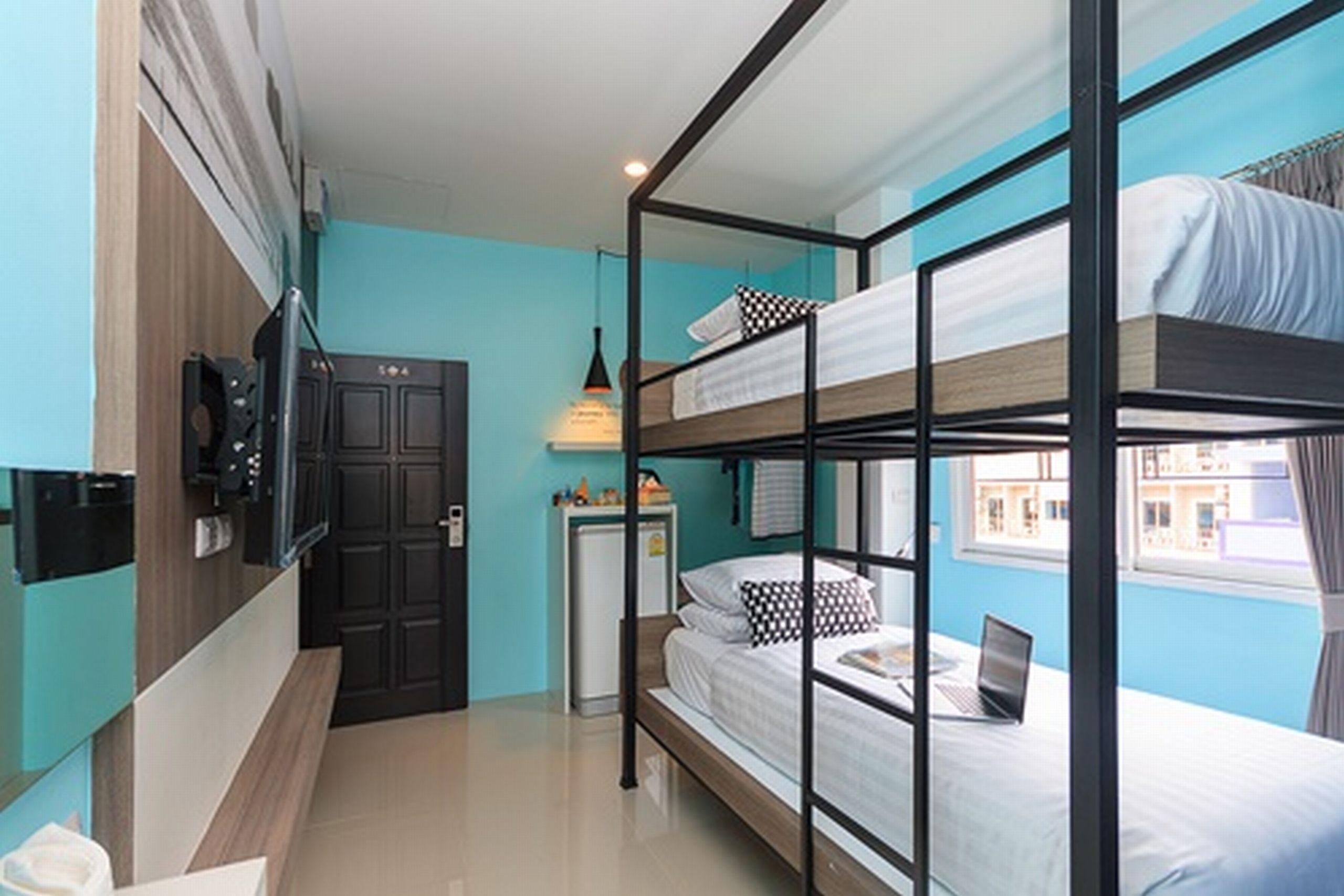 Hotel The Journey Patong