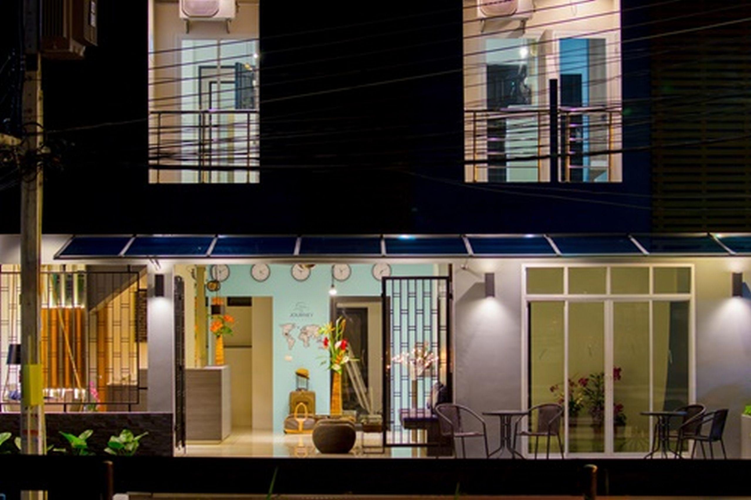 Hotel The Journey 3*