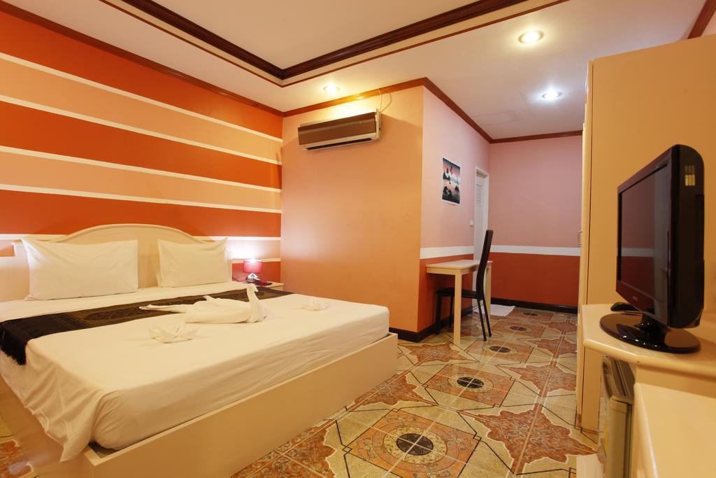 Amici Miei 3* Phuket
