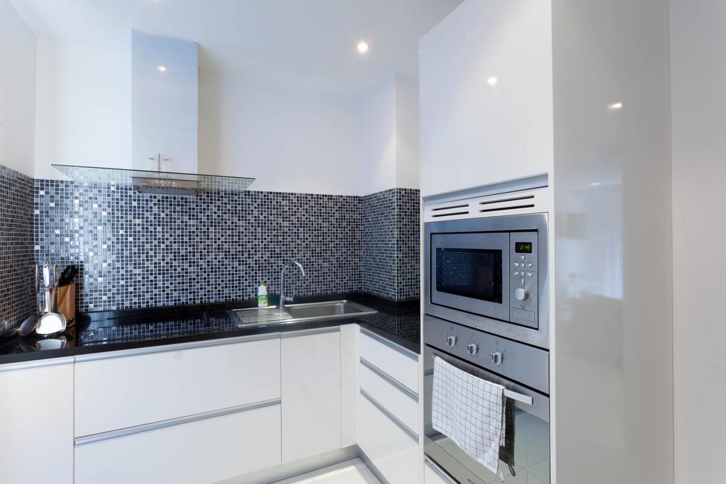 Sunset Plaza 2 Bedrooms Sea View