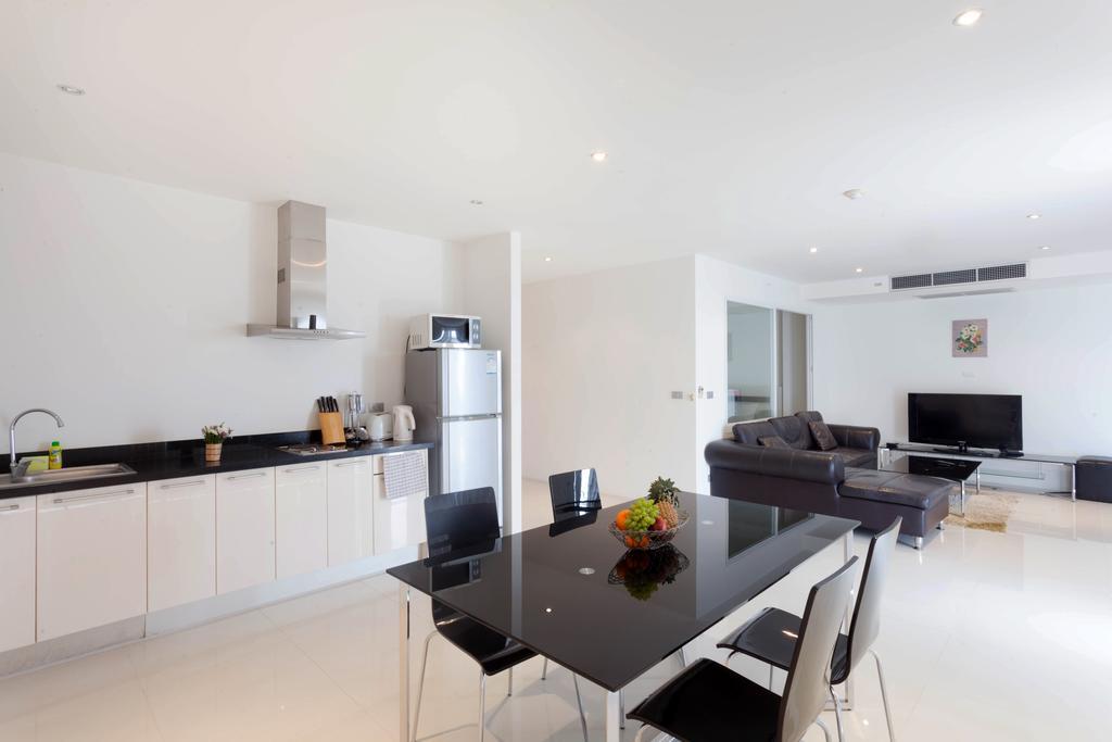 Sunset Plaza 2 Bedrooms Sea View * Karon