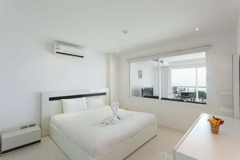 Sunset Plaza 2 Bedrooms Sea View Apartment