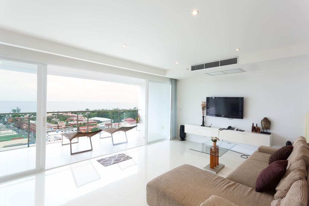 Sunset Plaza 2 Bedrooms Sea View