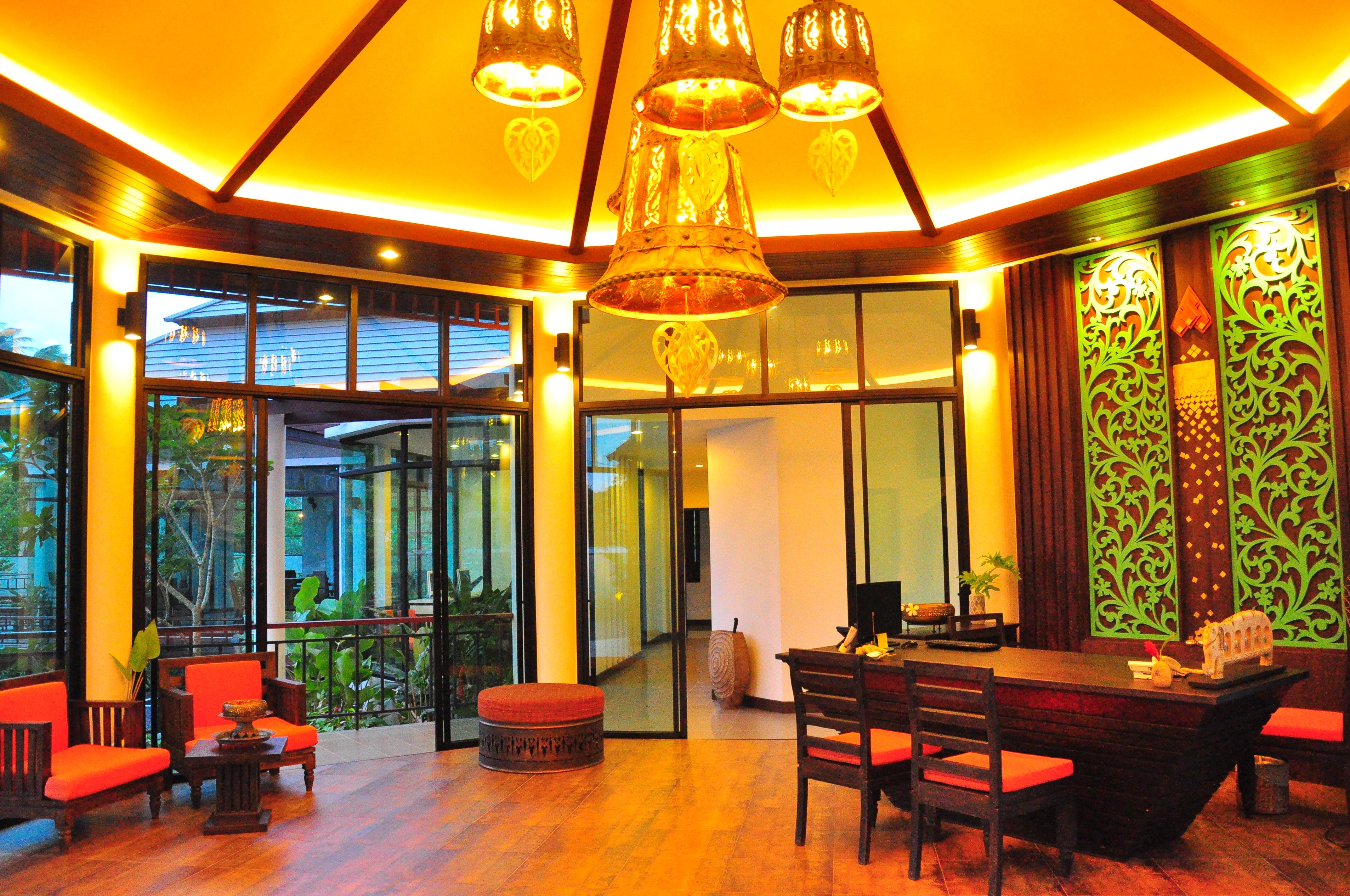 Navatara Phuket 4*