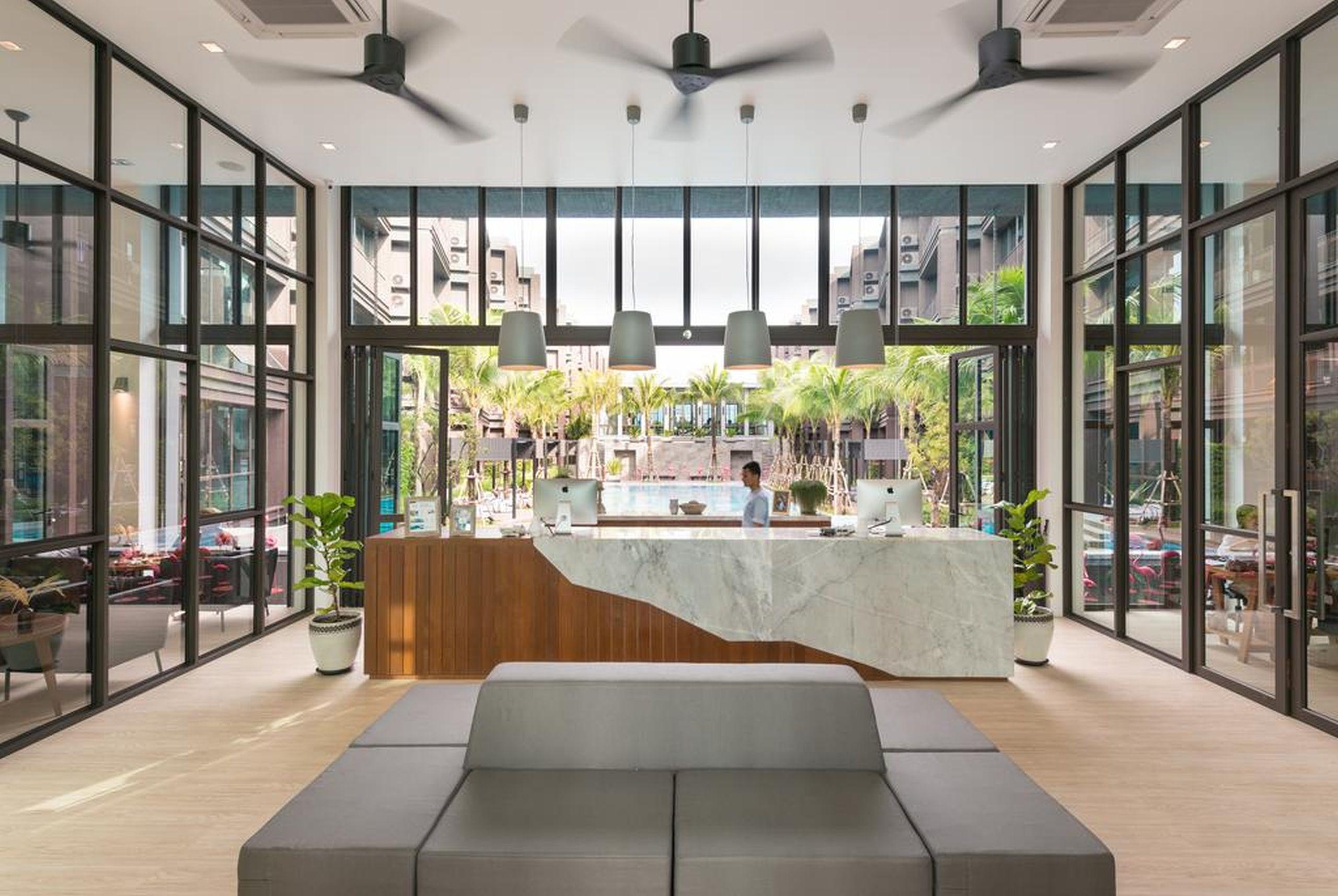 Saturdays By Brown Starling Aparthotel 4*