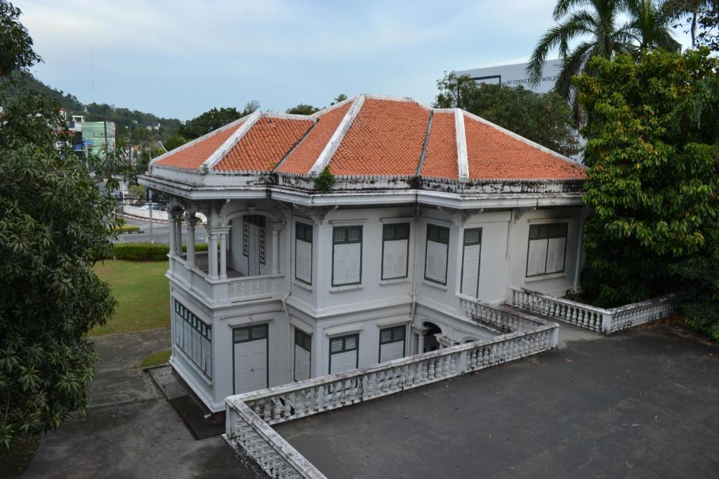 Ritsurin Boutique - โรงแรมริทสุริน บูติค Hotel Phuket