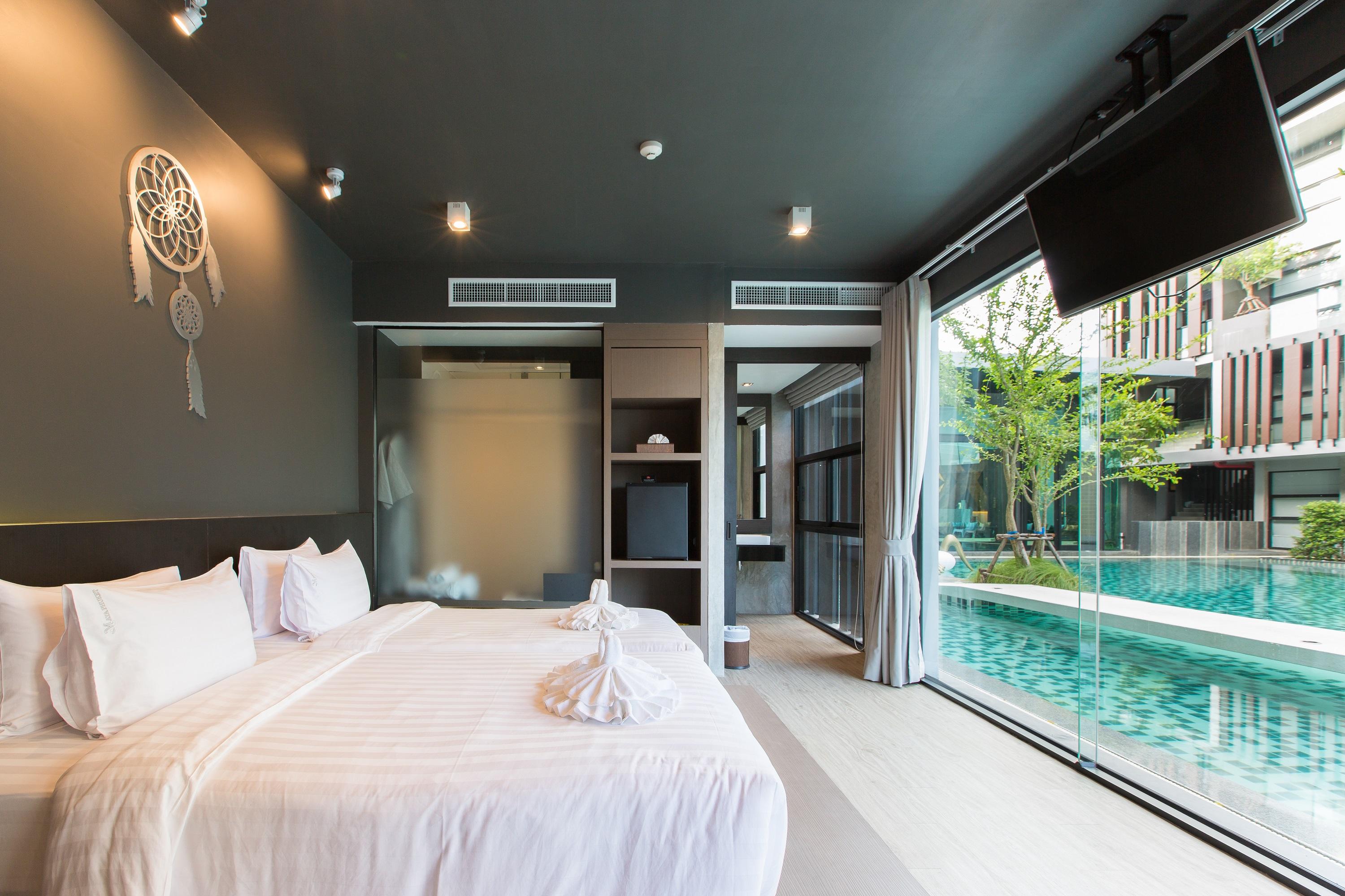 Maya Phuket Airport Hotel-naiyang Hotel 4*