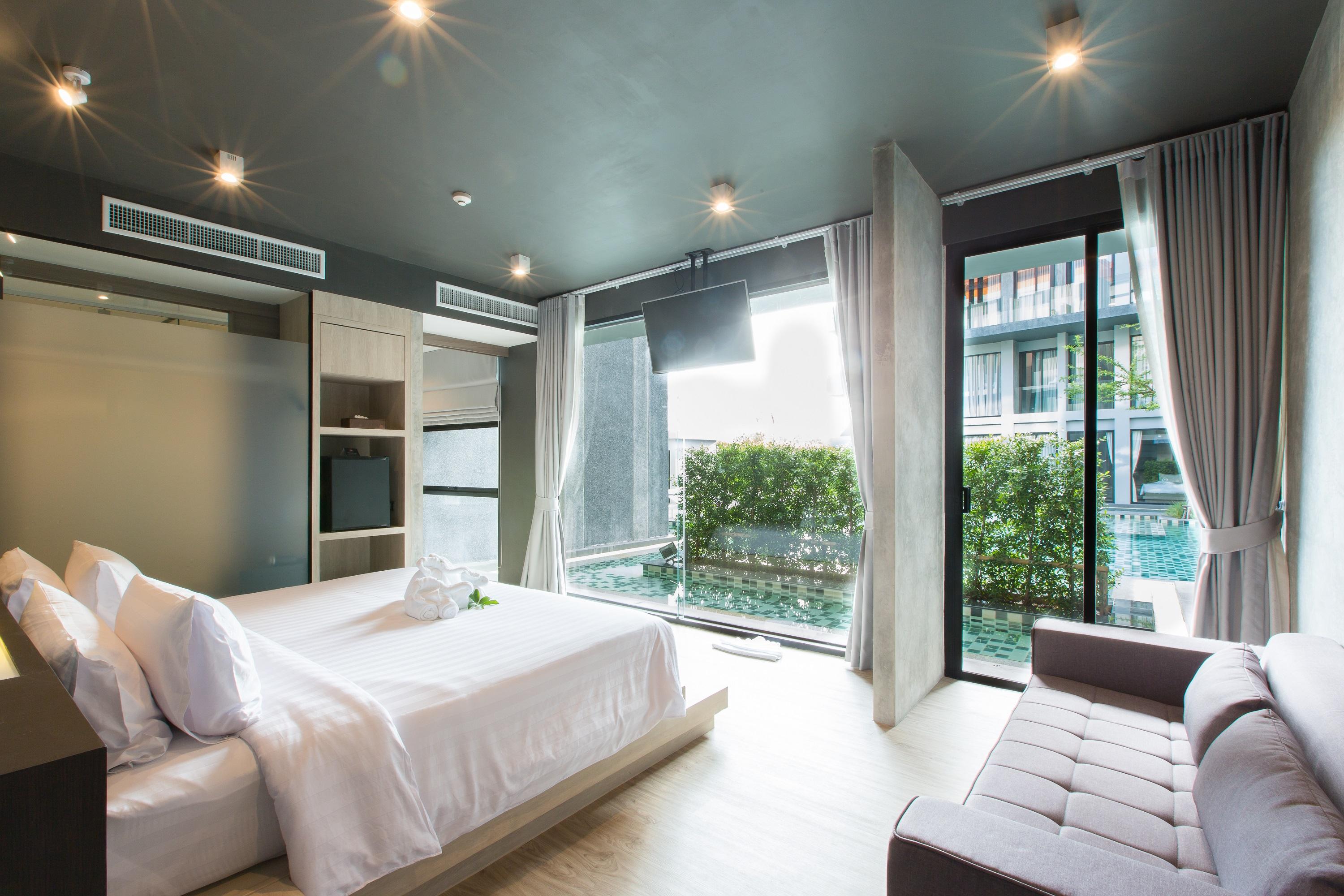 Maya Phuket Airport Hotel-naiyang Hotel 4*
