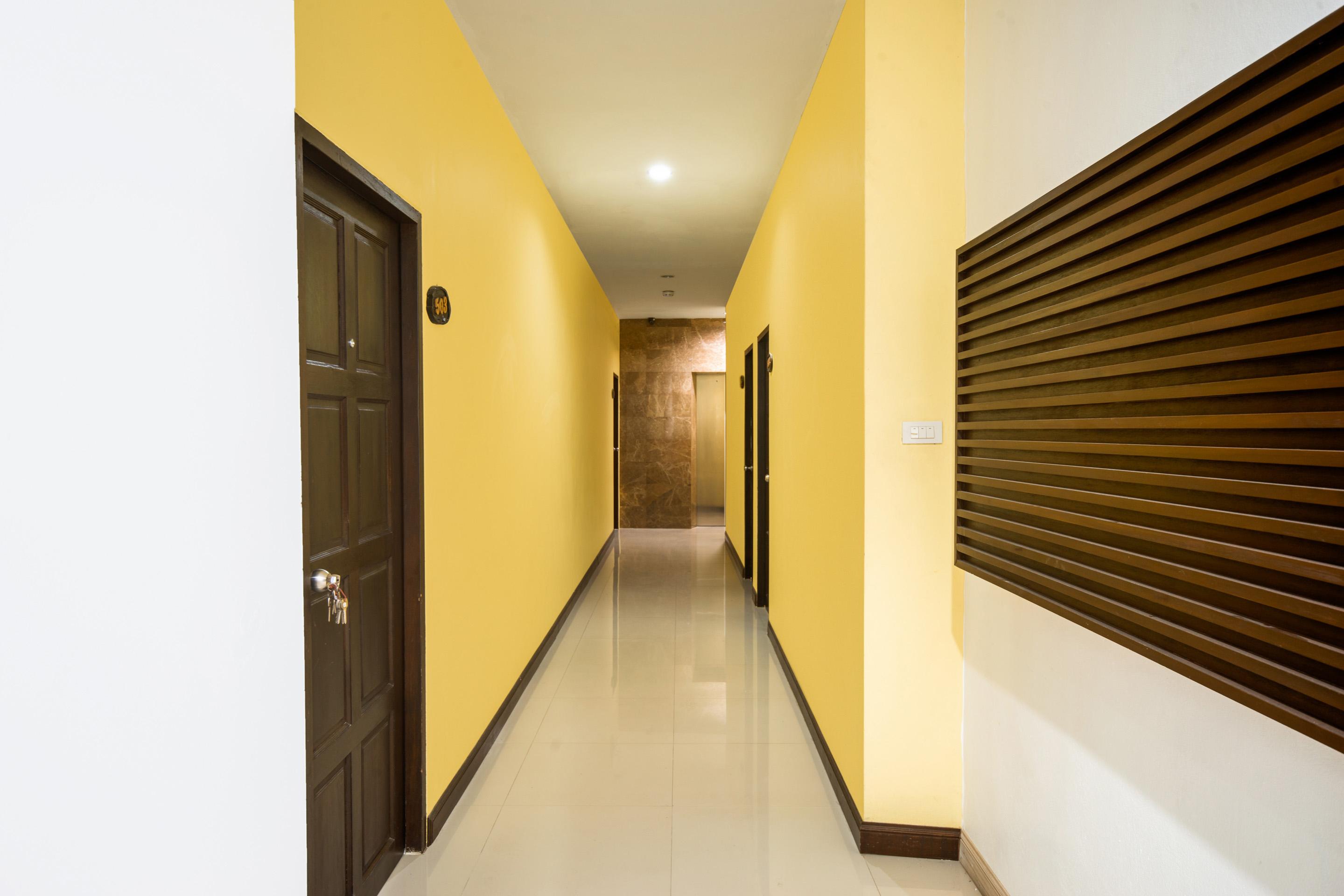 Oyo 232 Hometel