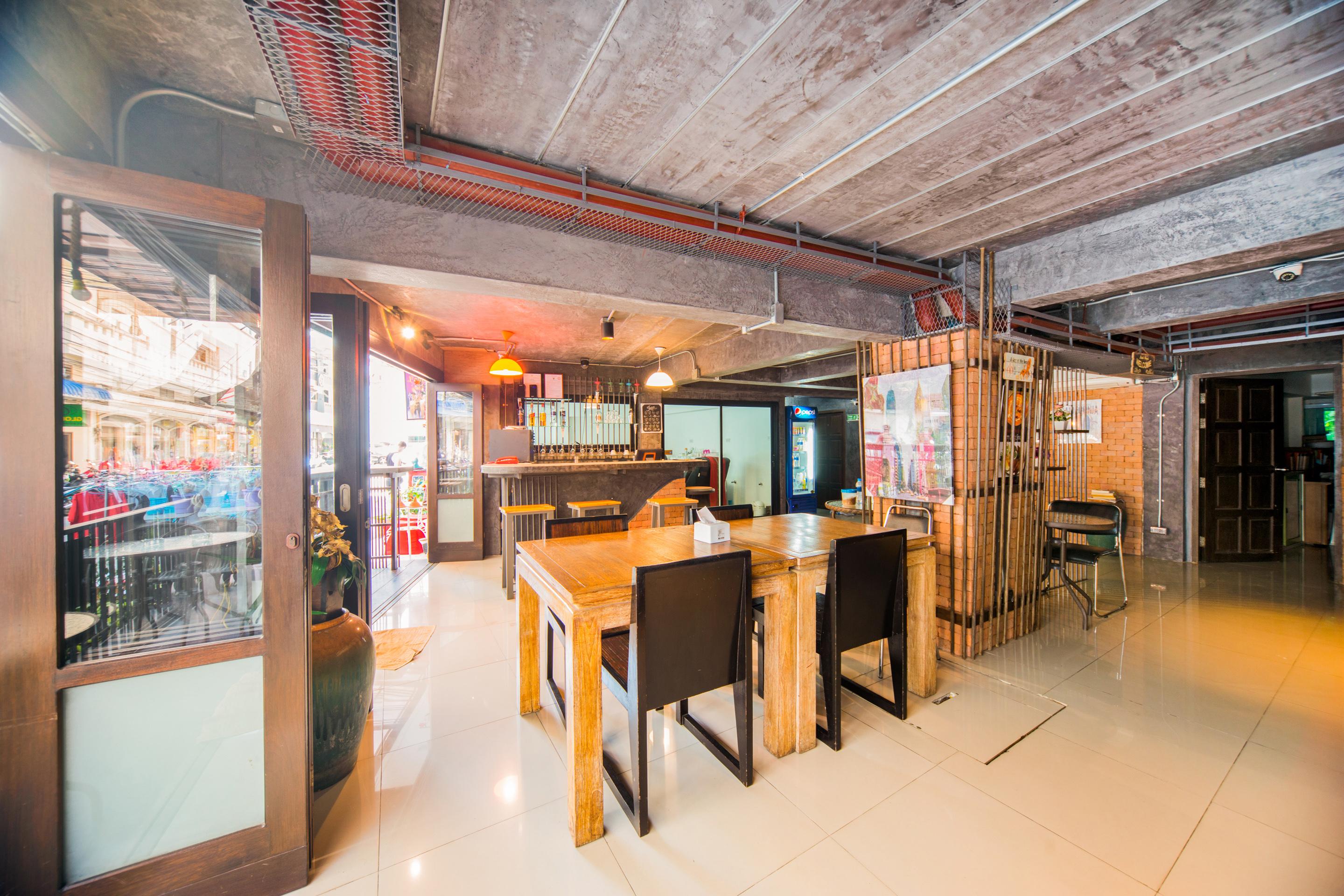 Hotel Oyo 232 Hometel Patong