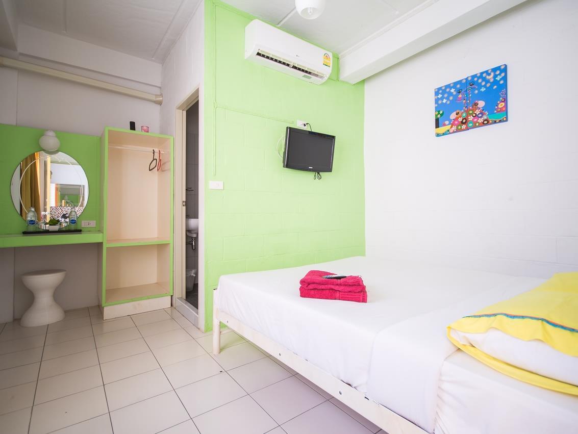 Hostel Sleep Sheep Sha Phuket