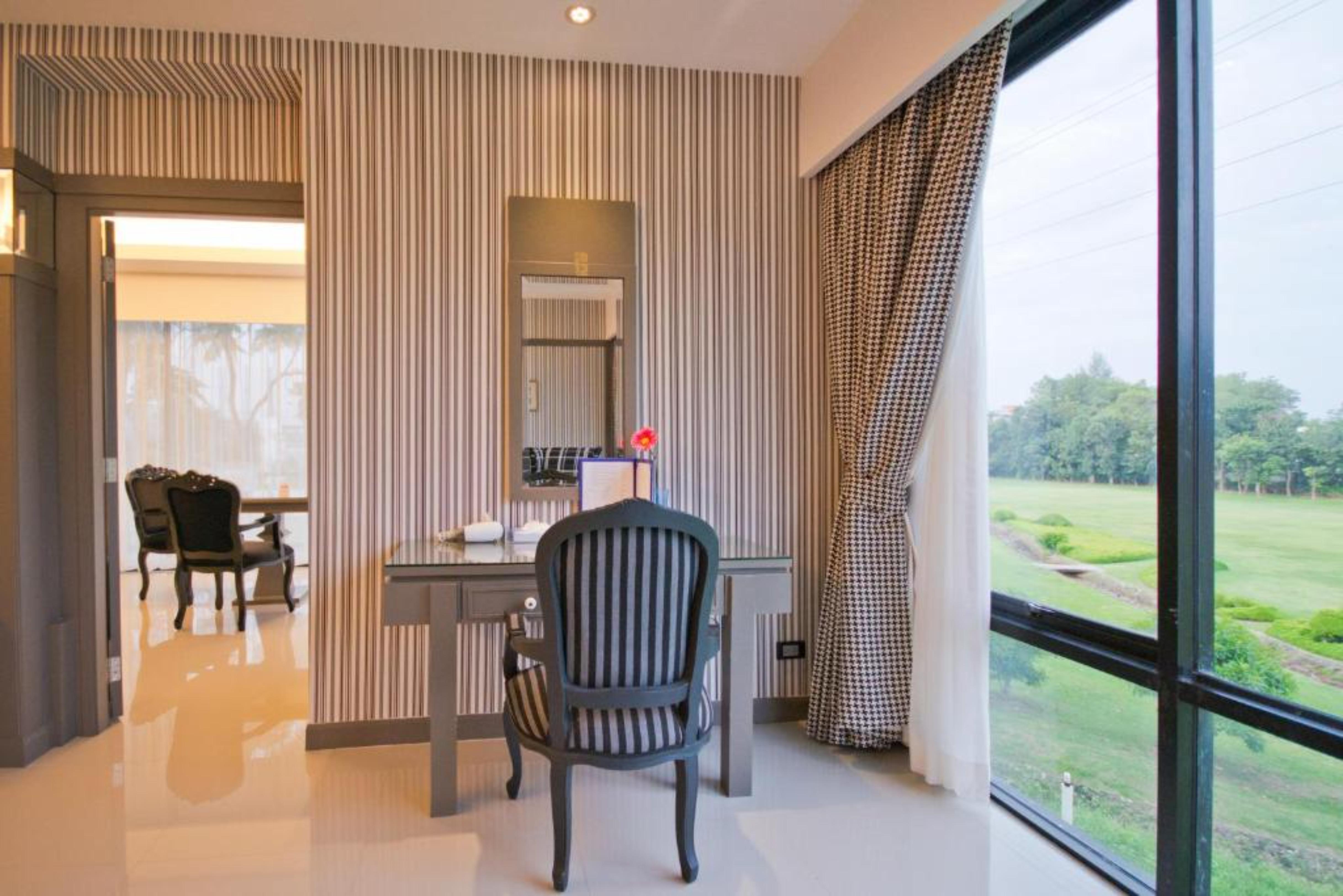 The Par Phuket Sha Hotel 4*